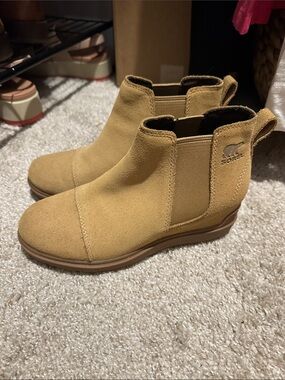 Sorel Tan Suede Chelsea Ankle Boots